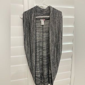 Women’s Body central shawl/vest